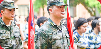 ѧ